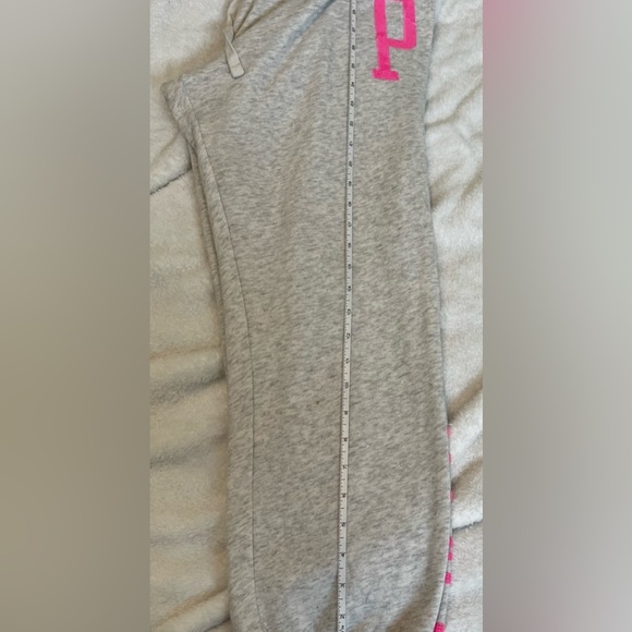 Victoria’s Secret Pink Gray capri Sweats with Pink Lettering - Picture 10 of 12